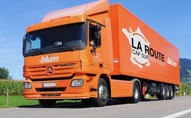 Baptisé « La Route Blum : Cap sur Merivobox », le roadshow du fabricant consiste, comme son nom l’indique, à accompagner le lancement de “Merivobox” (la nouvelle plate-forme de tiroir métallique du leader autrichien) et à venir au contact des professionnels.