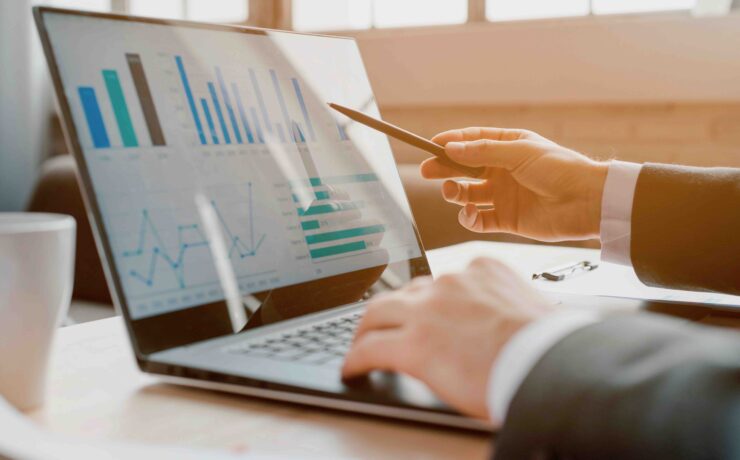 « Encore une fois, avance l’IPEA, la hausse des prix du mobilier permet de soutenir la valeur du marché, alors que les soldes n’auront permis de relancer ni la fréquentation, ni les volumes vendus, même s’ils se sont montrés efficaces en fin de période pour le milieu/haut de gamme ».