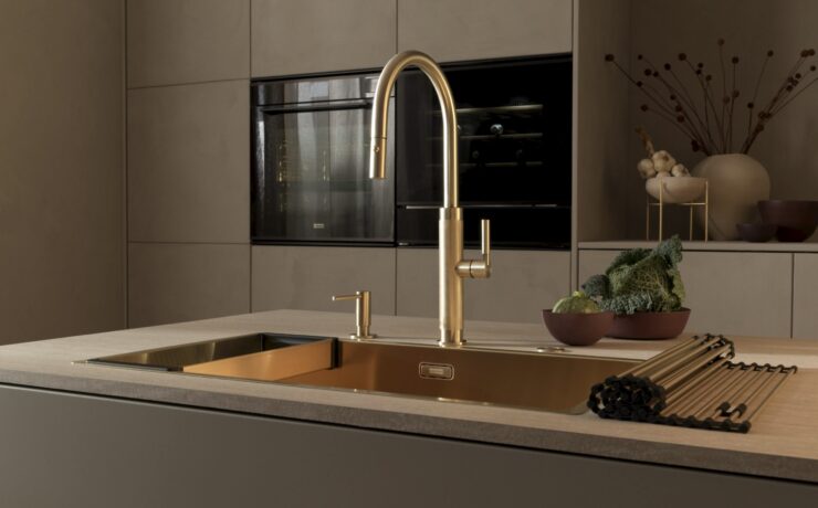 Franke Home Solutions annonce l’obtention de sept prix internationaux de design, dont un “Good Design Award”, un “iF Design Award” et cinq “Red Dot Design Awards”. Ces distinctions récompensent plusieurs innovations du fabricant dans l’univers de la cuisine, parmi lesquelles la collection Mythos Masterpiece, des mitigeurs, des cuves et une plaque aspirante.